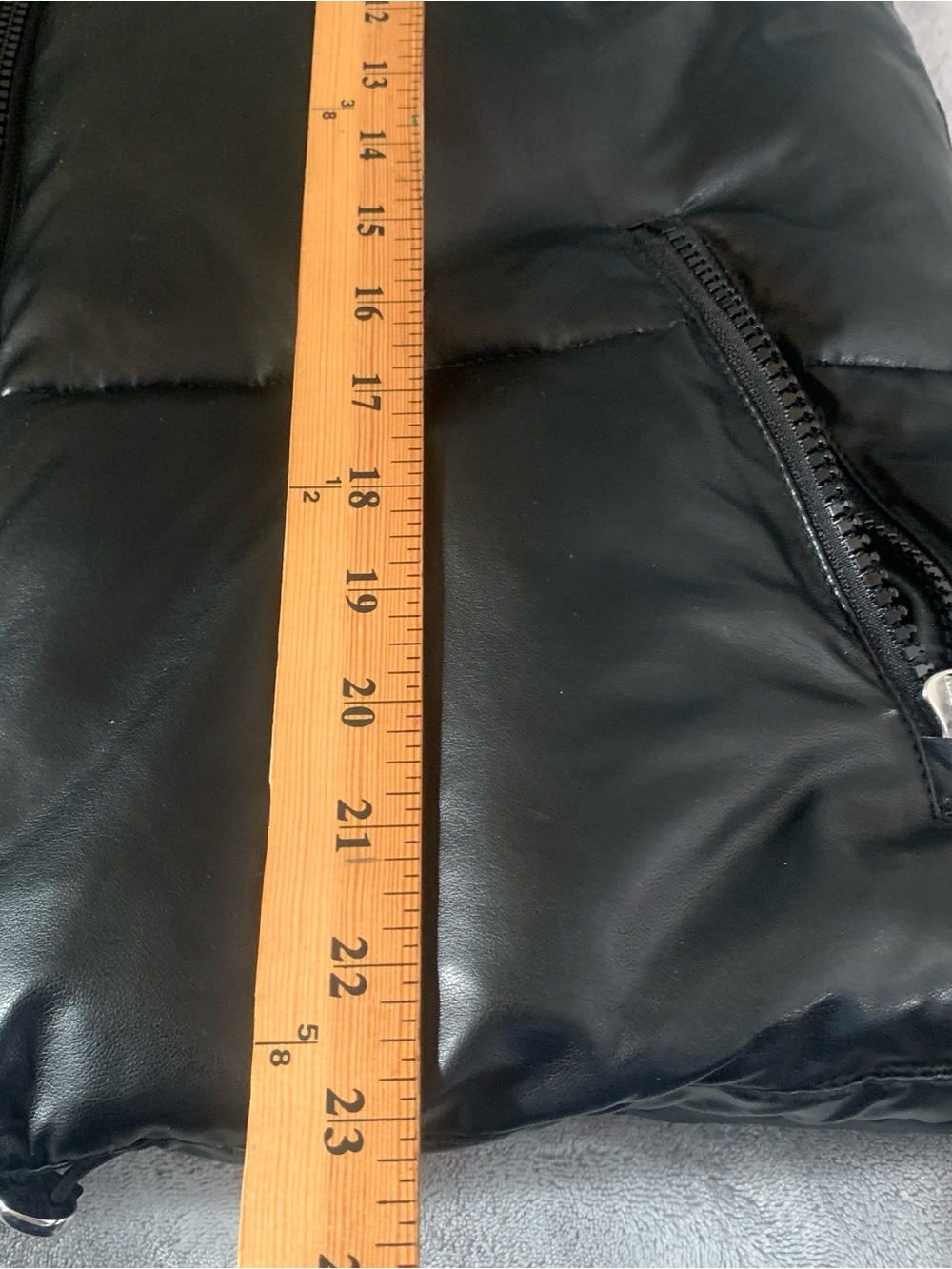 Calvin Klein Jeans Black Quilted faux Leather Puffer Vest XS runs big - Picture 4 of 12